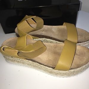 Mustard Espadrilles  platform sandals size 7